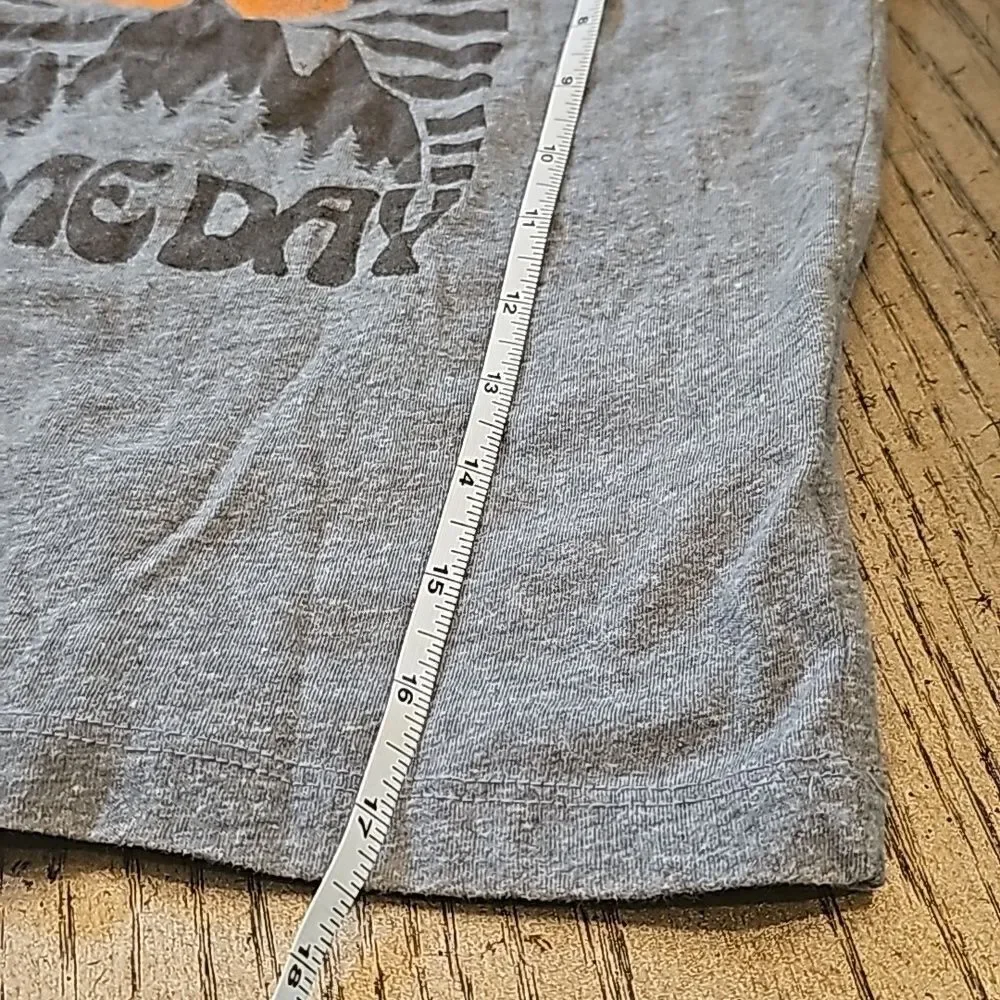 Game day long sleeve shirt size 6-7 Old Navy